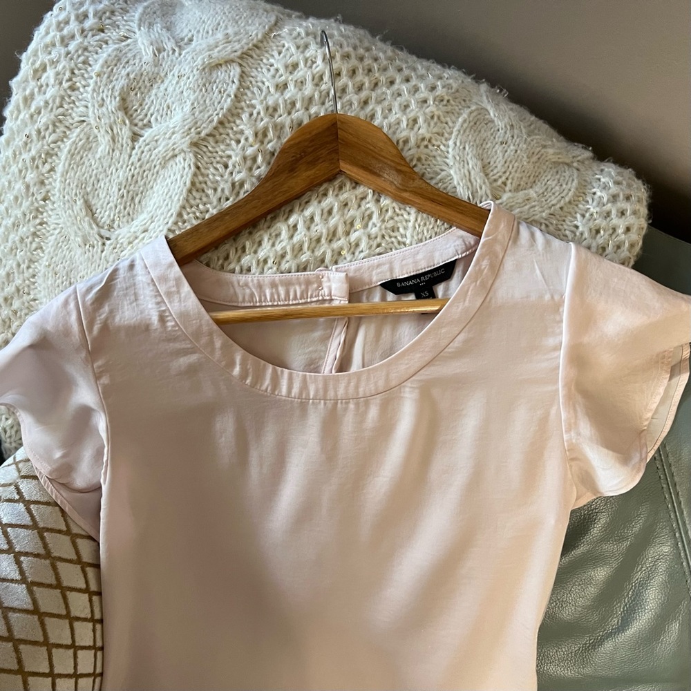 Petal Pink BANANA REPUBLIC Butterfly Cap Sleeve SILKY Short Sleeve BLOUSE Top XS - Picture 8 of 11